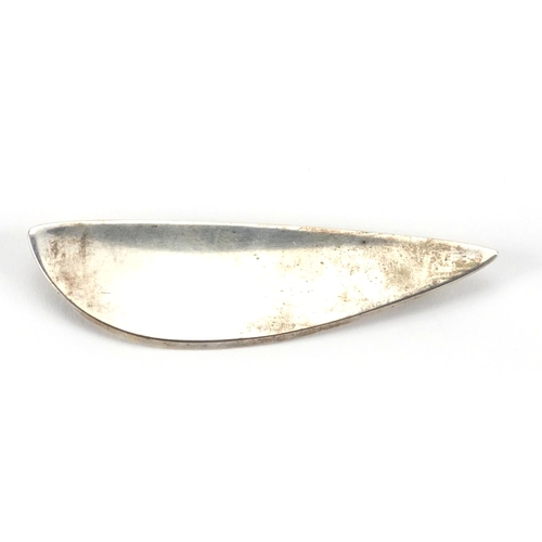 801 - Modernist Danish silver brooch by Hans Hansen, marked and numbered 114 to the reverse, 8cm wide