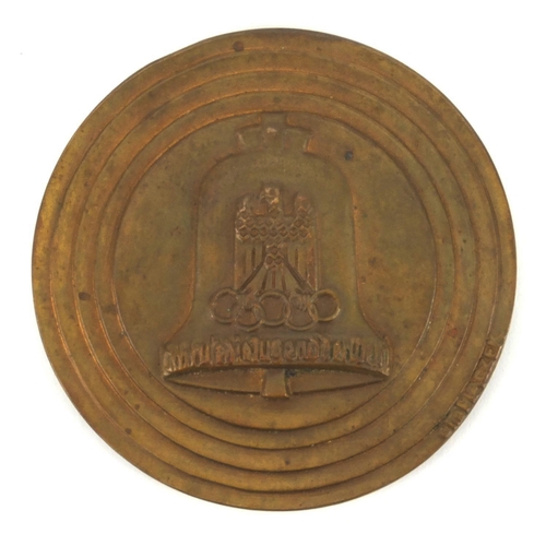 142 - 1936 Berlin Olympics participation medal, 7cm in diameter, approximate weight 121.0g