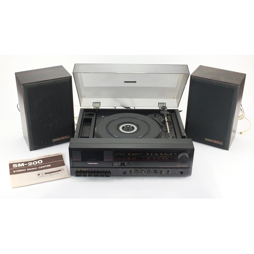 186 - Toshiba SM-200 record player with speakers