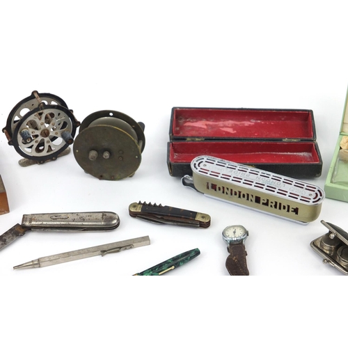 341 - Box of objects including a Conway Stewart marbleised fountain pen wit 14ct gold nib, Mauchline Ware ... 