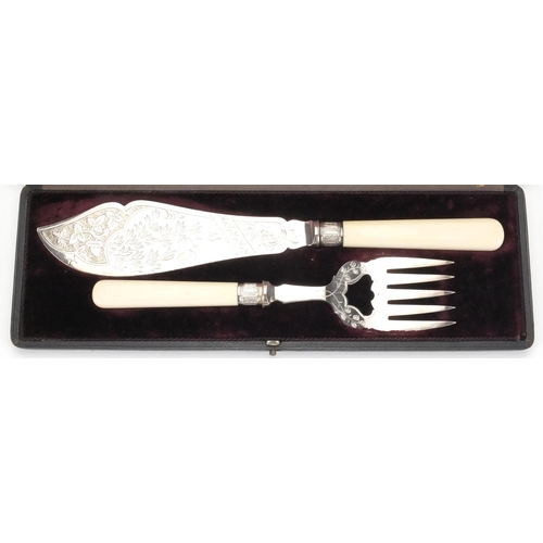 304 - Cased set of silver plated fish servers, the case named Benetfink & Co, Cheapside, London