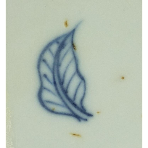 288 - Chinese blue and white porcelain pot and cover, hand painted with birds of paradise amongst flowers ... 