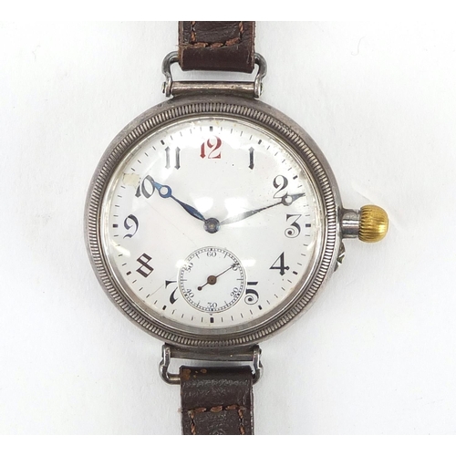 190 - Military interest silver cased trench watch with unscrewing Bessel and eighteen jewel Swiss movement... 