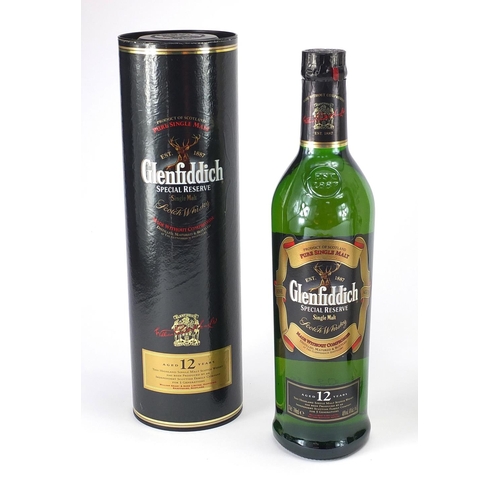 2099 - Three bottles of whisky, all boxed, two Glenfiddich and Laphroig