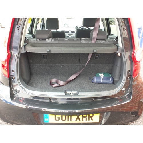 2001 - Vauxhall Agila Hatchback 12.VVT ecoFLEX SE 5 door, 30,800 miles new MOT expires 2 September 2018, Ta... 