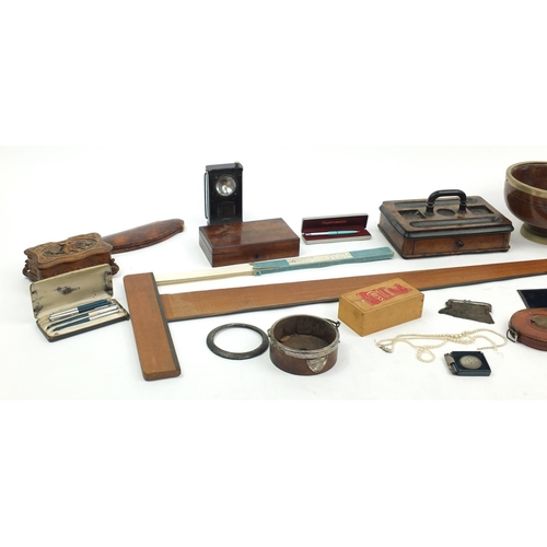 203 - Box of items including wooden desk stand, simulated pearl necklaces, vintage leather tape measures, ... 