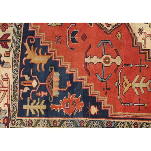 2038 - Persian Heriz design rug, approximately 270cm x 180cm