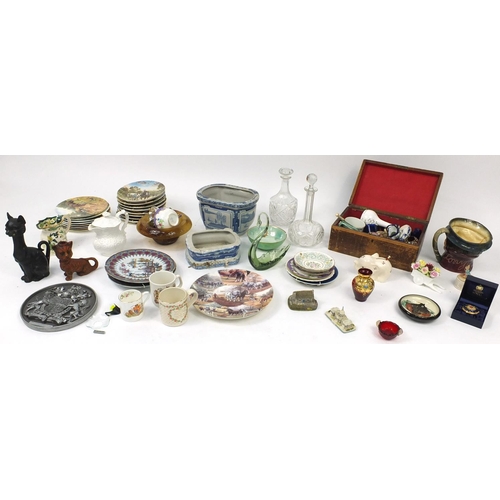 189 - Two boxes of assorted china and glassware including Wedgwood collector plates, Shelley lustre bowl, ... 