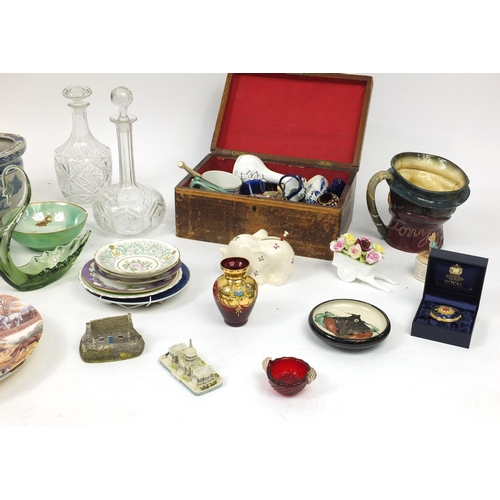 189 - Two boxes of assorted china and glassware including Wedgwood collector plates, Shelley lustre bowl, ... 