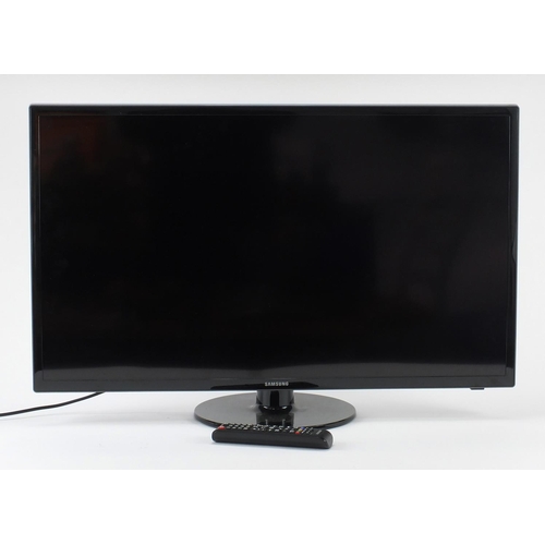 15 - Samsung 32inch LCD television with remote control