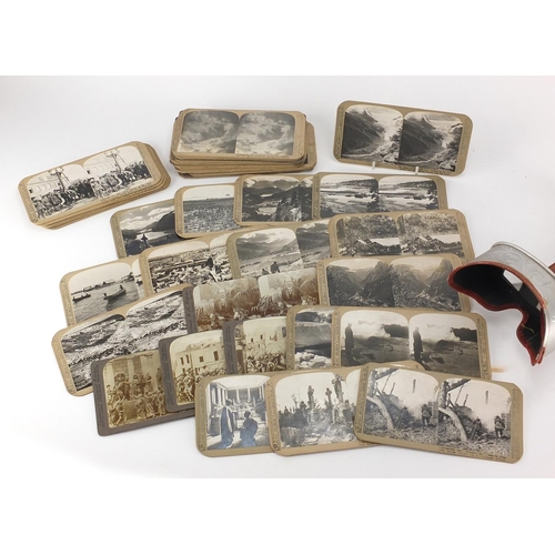 252 - The Perfecscope with realistic travels stereoscopic view cards