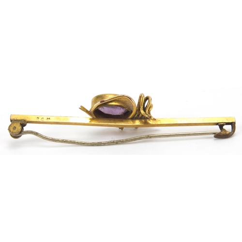 1040 - Vintage jewellery comprising a scarab beetle brooch, agate pendant and gold coloured metal amethyst ... 