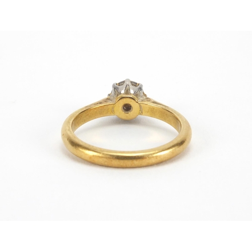 1011 - 18ct gold diamond solitaire ring, size K, approximate weight 3.4g