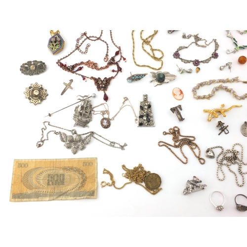 2671 - Vintage and later jewellery including silver brooches, marcasite items, rings etc