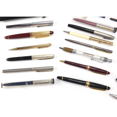 2398 - Predominantly fountain pens some sets, some boxed, including Parker, Regency and Platignum