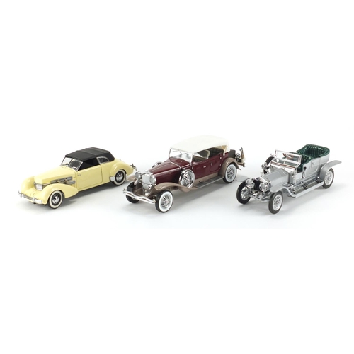 2377 - Three Franklin Mint die cast vehicles, all with boxes, 1930 Dueseneerg J Derham Tourster, 1937 Cord ... 