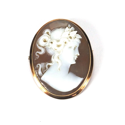 2574 - Cameo maiden head brooch/pendant with 14ct gold mount, 4.5cm long, approximate weight 8.3g