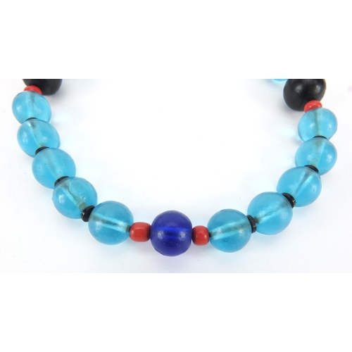 2665 - Chinese glass bead necklace, 30cm long, approximate weight 85.5g