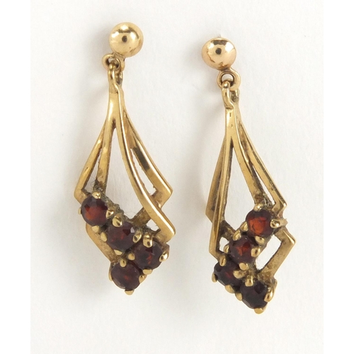 2626 - Pair of 9ct gold garnet drop earrings, 2cm in length, approximate weight 1.6g