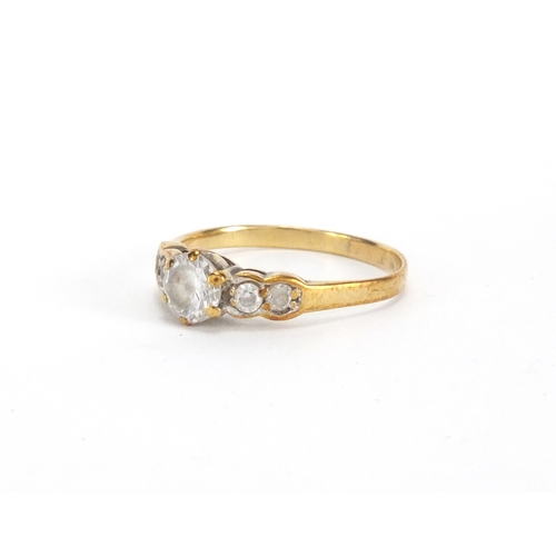 2561 - 9ct gold clear stone ring, size T, approximate weight 2.3g