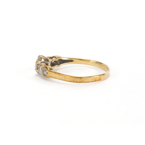 2561 - 9ct gold clear stone ring, size T, approximate weight 2.3g