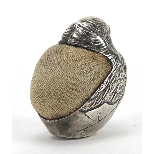 14 - Novelty silver pin cushion in the form of a chick by Sampson Mordan & Co, Chester 1911, 2.8cm high, ... 