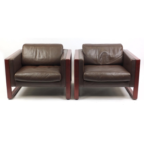 2006 - Vintage Walter Knoll three piece suite comprising a two seater settee and two arm chairs, all with m... 
