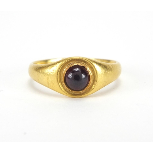 832 - Antique unmarked gold cabochon garnet ring, size Q, approximate weight 6.3g