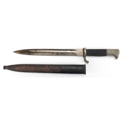 345 - German Military interest Solingen bayonet and scabbard, the steel blade with impressed marks, 40.5cm... 