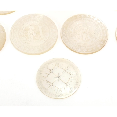 511 - Chinese Canton ivory pot and cover housing seven Mother of Pearl gaming counters, the pot and cover ... 