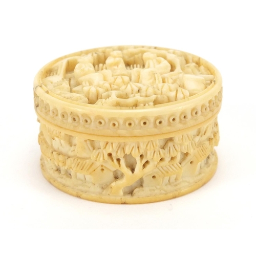 511 - Chinese Canton ivory pot and cover housing seven Mother of Pearl gaming counters, the pot and cover ... 