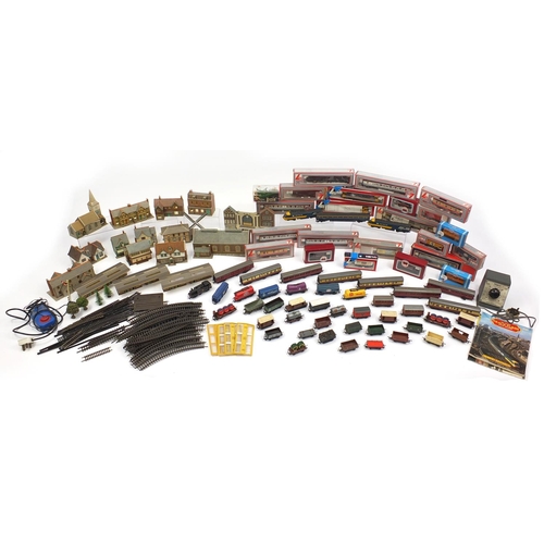 393 - 00 gauge model railway track and accessories including Lima locomotives, Hornby Thomas The Tank Engi... 