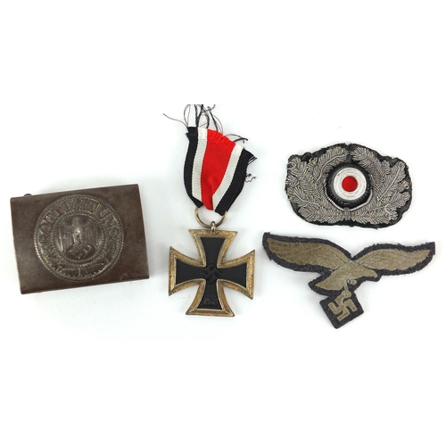 309 - German Military interest Militaria including iron cross, Gottmituns buckle and two cloth patches