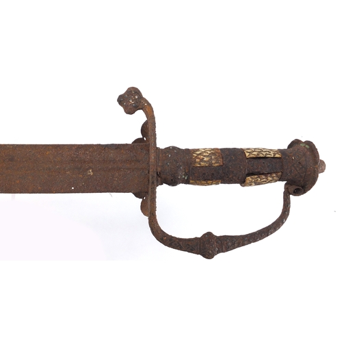 334 - 17th century hunting hanger with horn handle, 75cm in length