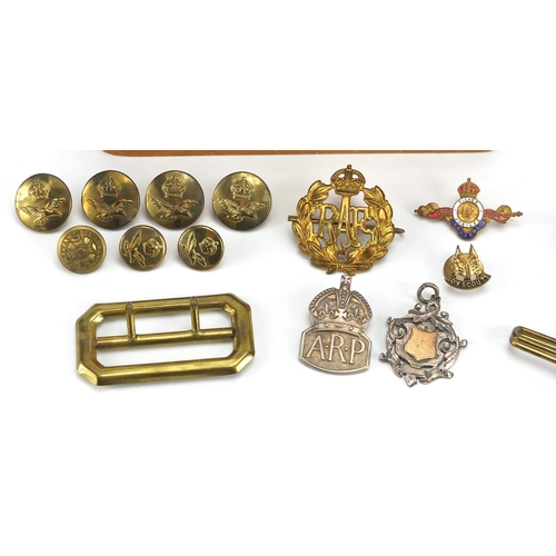 38 - Miscellaneous objects including silver fob watch, silver wristwatch, Military buttons and cap badges... 