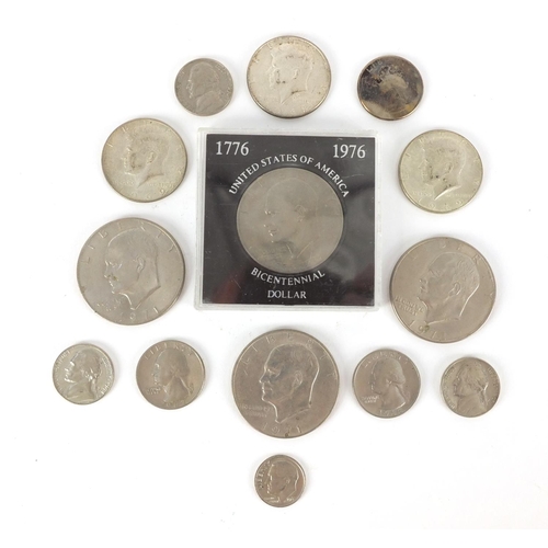 494 - Small selection of mostly American coinage