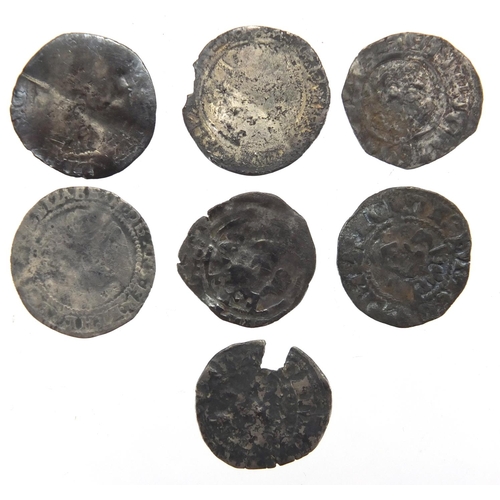 213 - Seven hammered silver pennies, approximate weight 7.4g