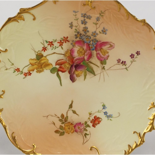 607 - Set of six Victorian Royal Worcester blush ivory porcelain plates with gilt borders, each decorated ... 