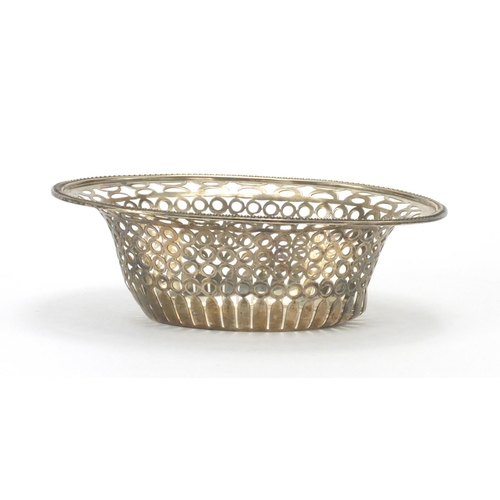 760 - Oval silver bon bon dish with pierced decoration, AGH London 1899, 13.5cm in length, approximate wei... 