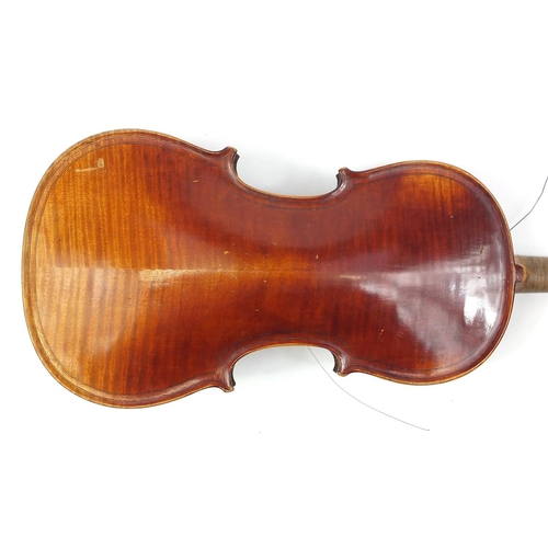 275 - Old wooden violin with scrolled neck, bearing a Giovan Paolo Maggini label to the interior, with vel... 