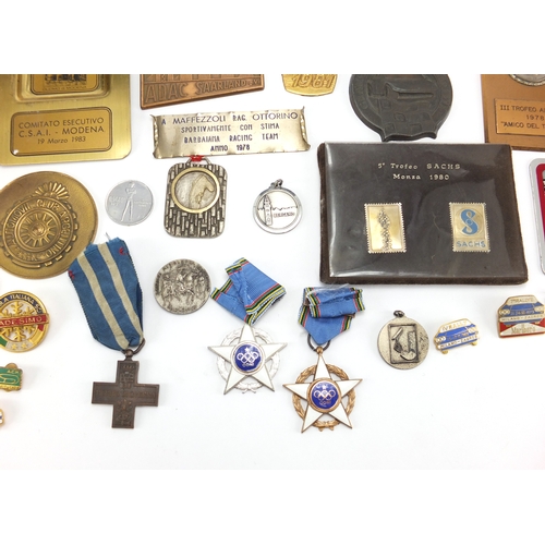 140 - Collection of motoring badges, medals and medallions, mostly Italian, including some silver exmaples