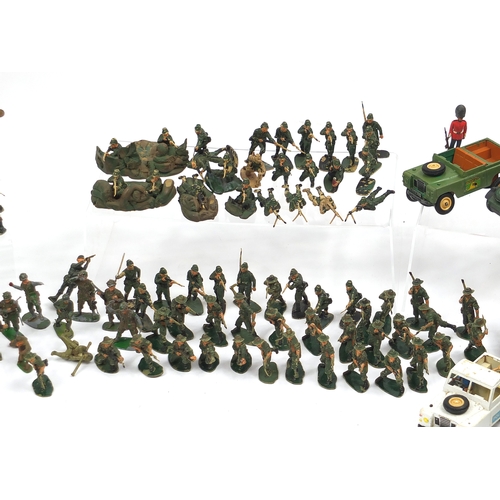 382 - Large collection of plastic soldiers and accessories including some Britain examples