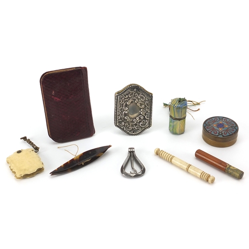 18 - Miscellaneous sewing objects including marbleised cotton reel holder, silver fronted ivory aide memo... 
