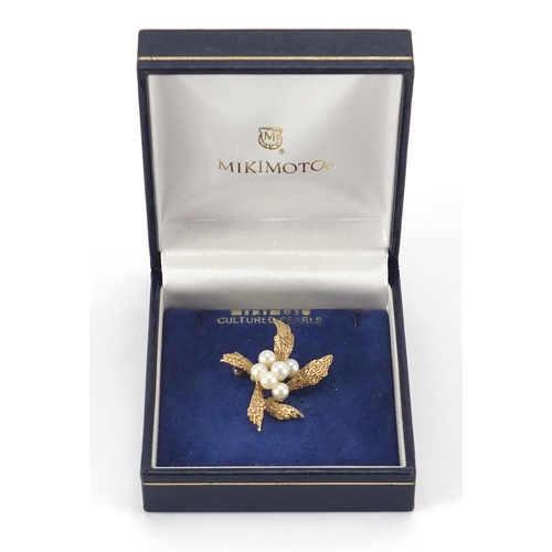 865 - 9ct gold Mikimoto pearl brooch, with box, 4cm in length, approximate weight 4.9g