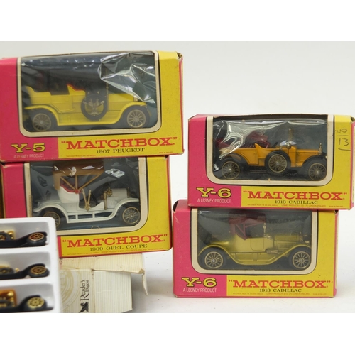 125 - Group of boxed Matchbox die cast vehicles