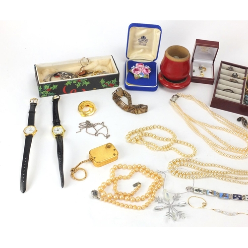 292 - Costume jewellery including brooches, rings, wristwatches and necklaces