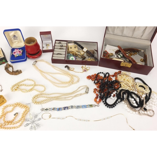 292 - Costume jewellery including brooches, rings, wristwatches and necklaces