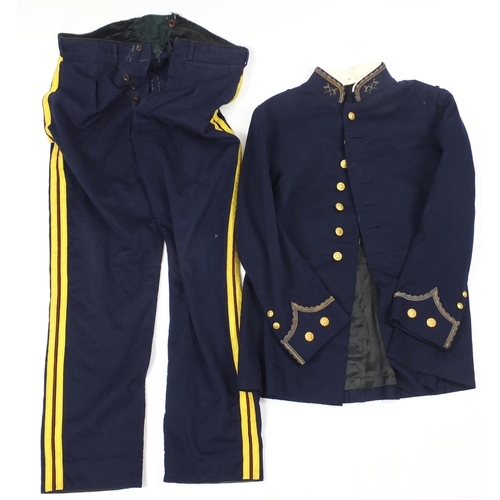 695 - Naval interest uniform