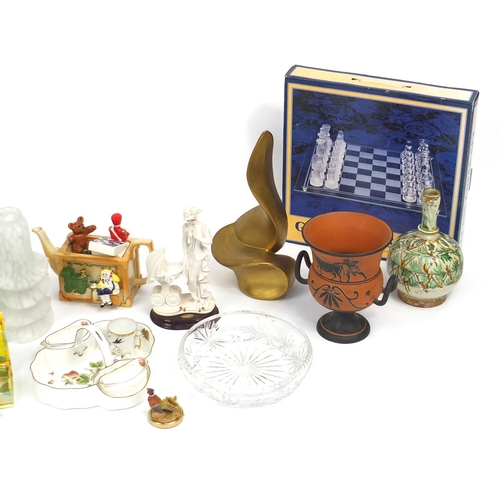 508 - Assorted china and glassware including a Wedgwood strawberry set, glass chess set, set of mottled gl... 