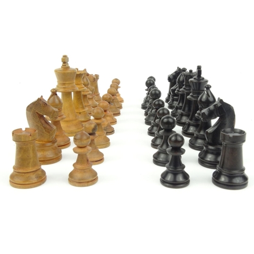 573 - Boxwood chess set, the largest piece 7cm high